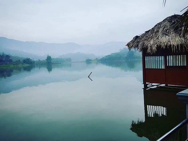 Him Lam Resort view hồ thơ mộng