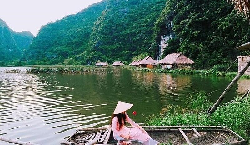 Khu vực tắm khoáng nóng tại Kênh Gà Resort Ninh Bình