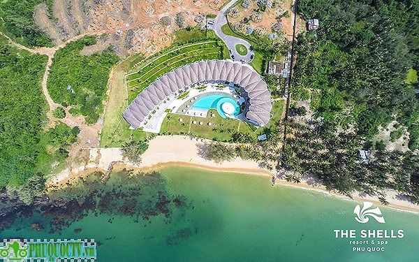 Phòng Deluxe hướng biển tại The Shells Resort & Spa Phú Quốc