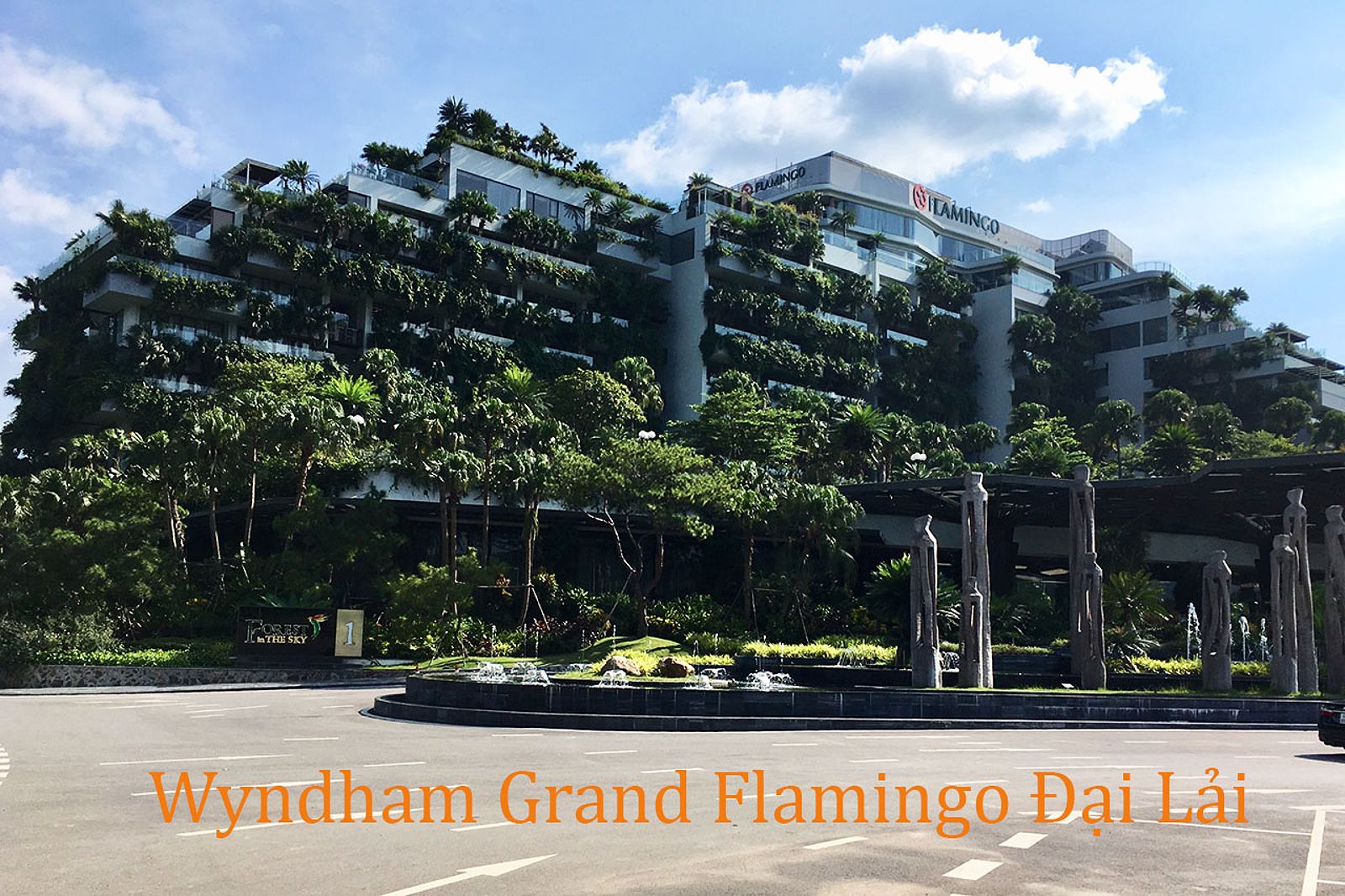 Tòa Wynham Grand tại Flamingo Đại Lải